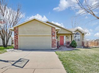 1719 N Black Oak Ct, Andover, KS 67002