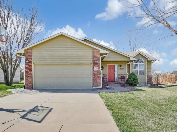 1719 N Black Oak Ct, Andover, KS 67002