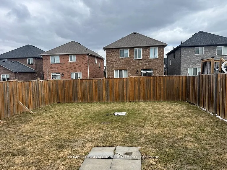86 Nathan Cres — Photo 28