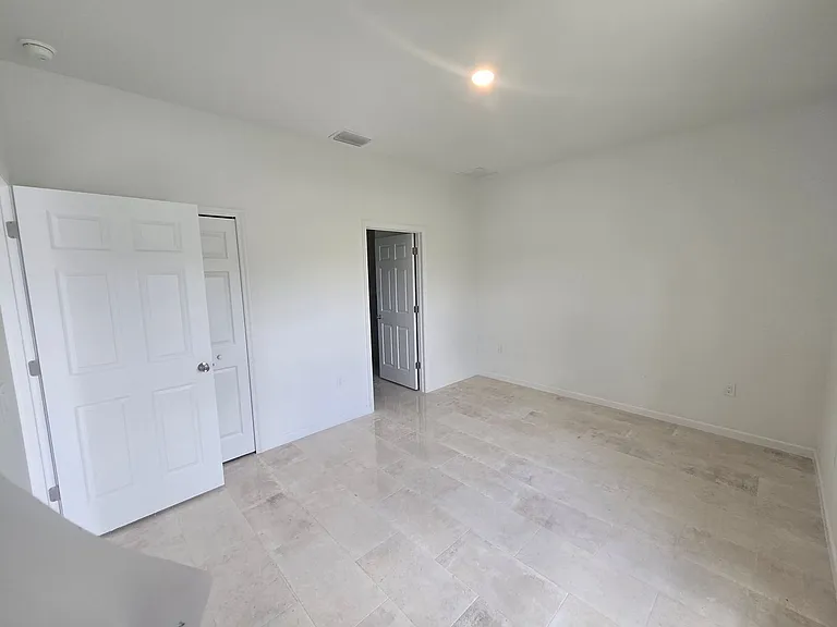 53 Joan Ave S — Photo 7