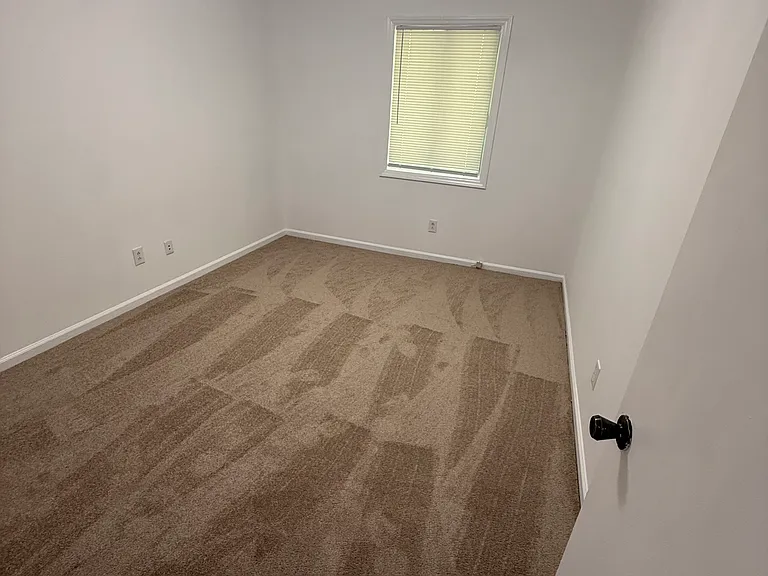 1520 Woodside Ave #L — Photo 5