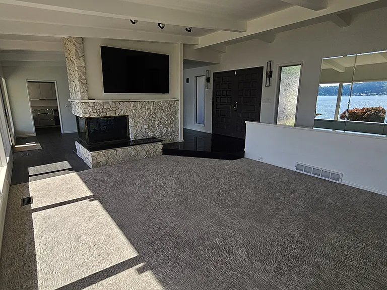 3803 E Lake Sammamish Shore Ln SE — Photo 6