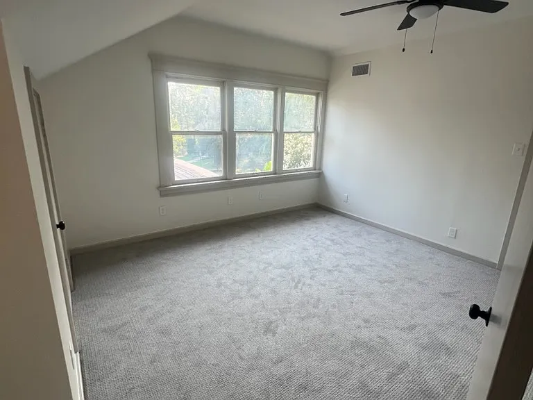 1108 N Monroe St — Photo 11