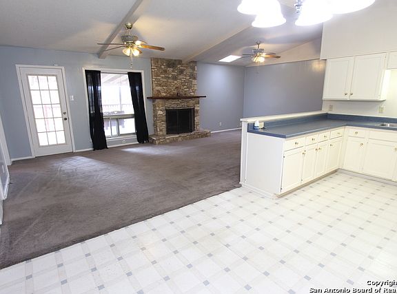5th image of 302 Greycliff Dr