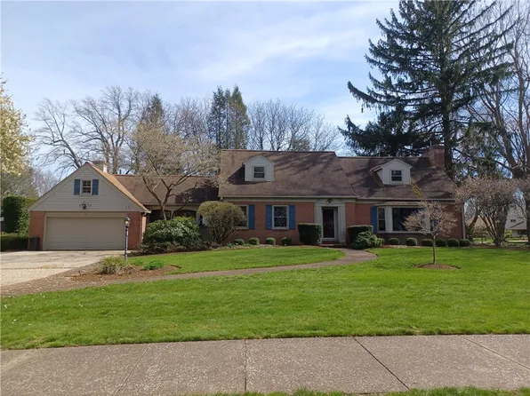 1617 S Shore Dr, Erie, PA 16505