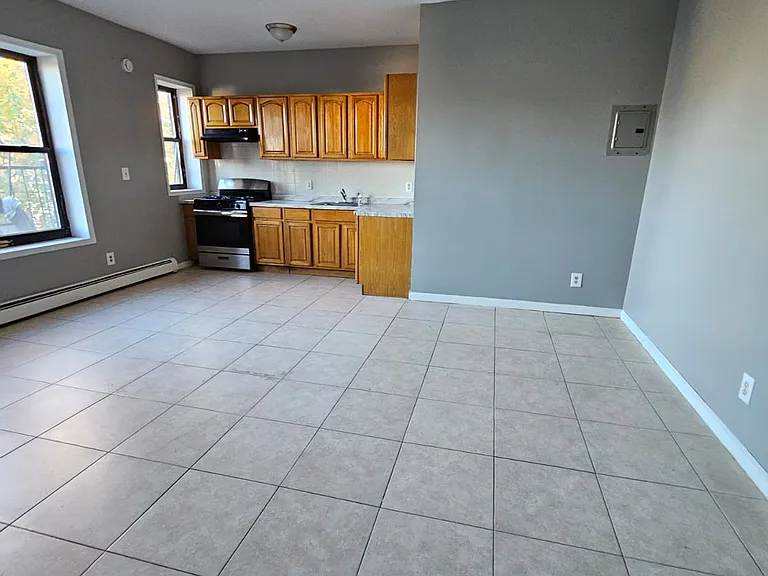 66 N 9th St #3J — Photo 3