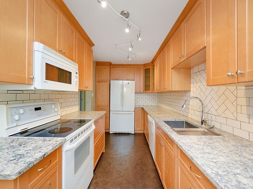 1st image of 9202 Horne St #109
