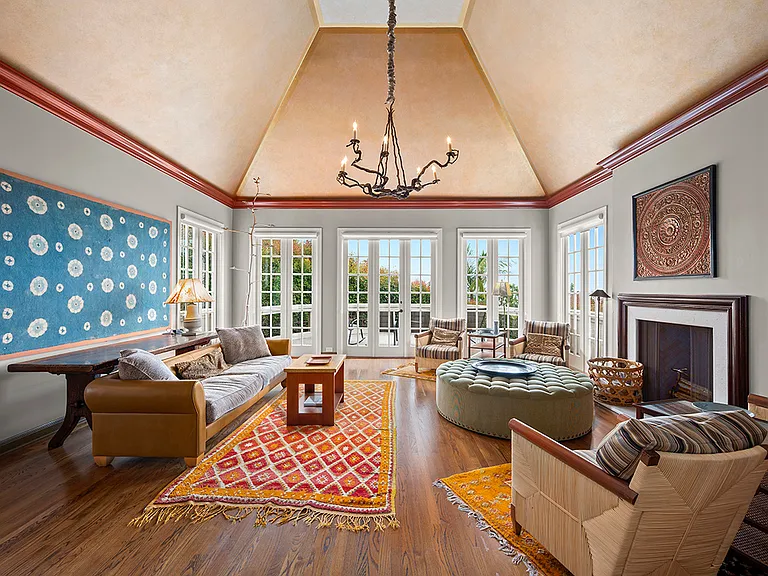 7612 Hillside Dr — Photo 9