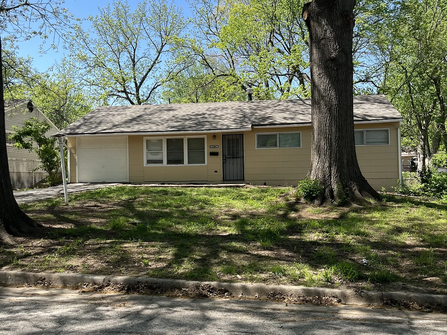 10804 Newton Avenue - 1 — Photo 1