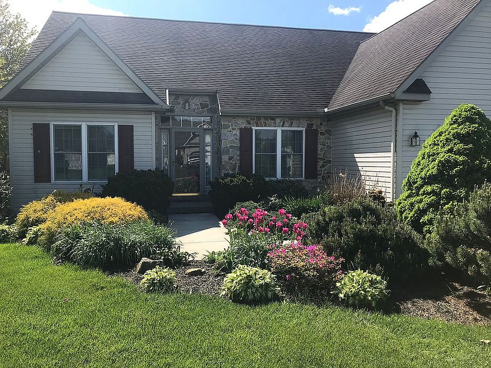 1st image of 108 Windsock Way