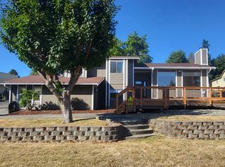 1598 Colchester Dr E, Pt Orchard, WA 98366