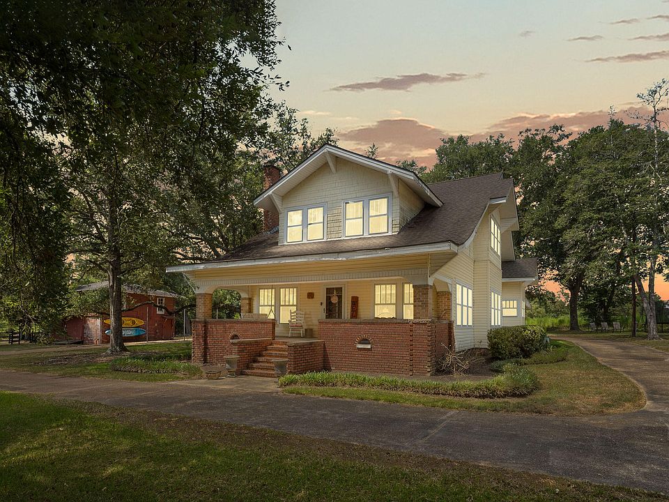 1st image of 125 Lee Nichols Rd