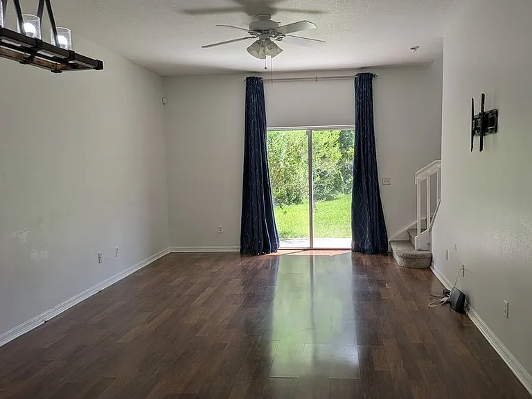 20405 Harvest Oak Ct — Photo 16