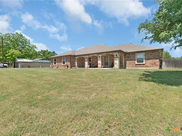 7 Deb Lynn Ave, Lampasas, TX 76550