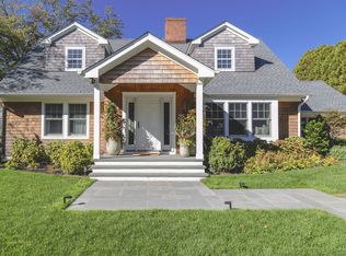 29 Maple Ln, East Hampton, NY 11937