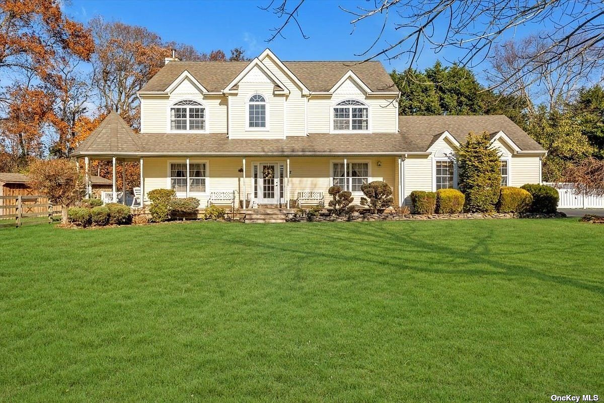 2 Bluegrass Court, Aquebogue, NY 11901 Zillow