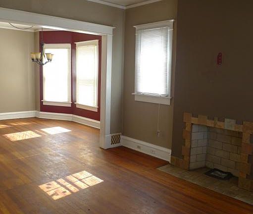 2nd image of 1100 S Josephine St