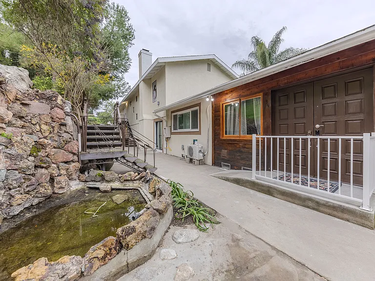 15877 Regalado St — Photo 75