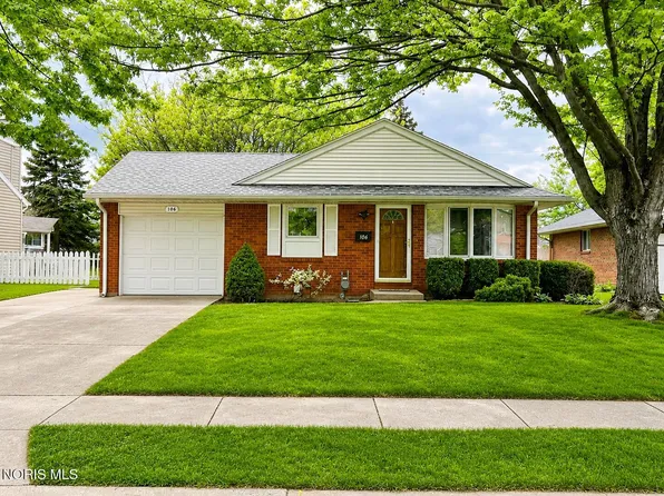 106 Rossway Ave, Rossford, OH 43460