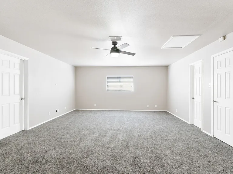 13415 Rhodes Villa — Photo 12