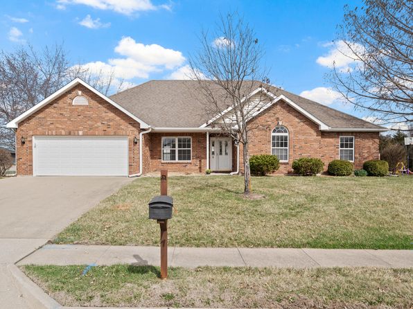 5803 Kelsey Dr, Columbia, MO 65202