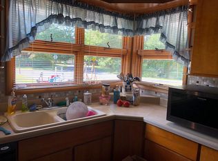 16413 Rynearson Rd, Buchanan, MI 49107