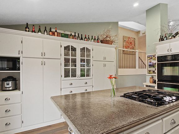 5th image of 3809 S Loretta Dr