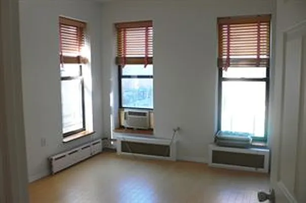 Rented by Douglas Elliman | media 24