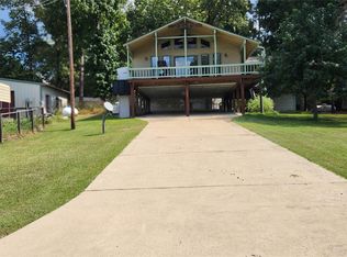 121 N Point Dr, Trinity, TX 75862