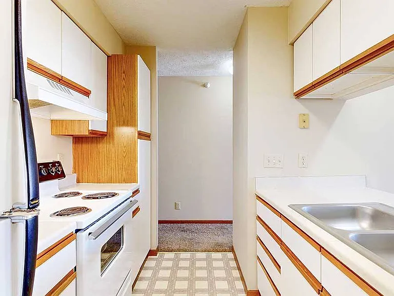 Pine Lake Heights Apartments — Photo 116