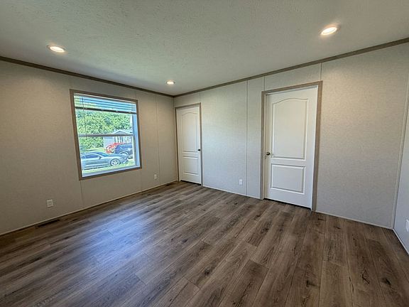4th image of 2525 County Line Rd #291
