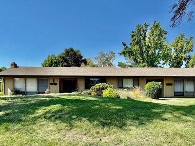 6730 Park Riviera Way, Sacramento, CA, 95831