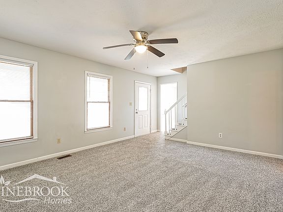 4th image of 304 Greenwich Dr
