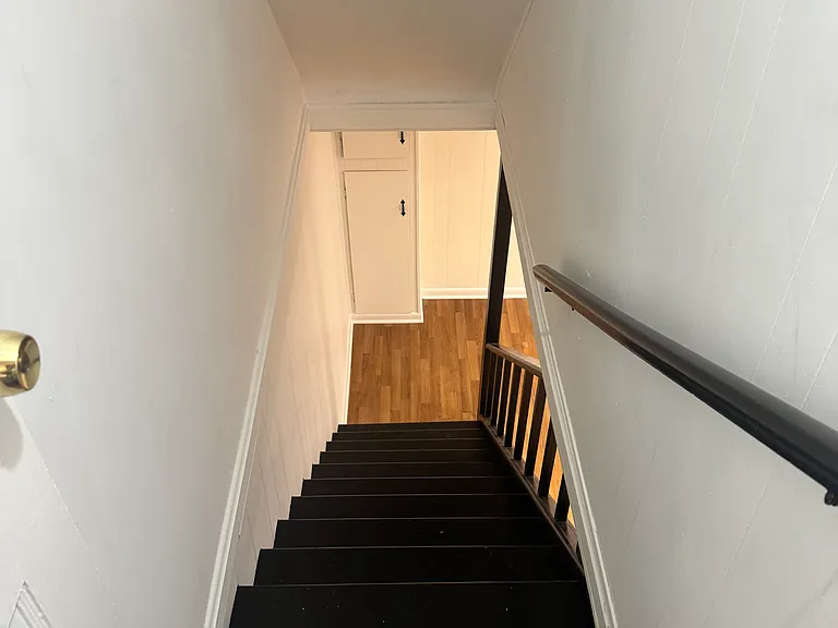 1548 Aldeney Ave — Photo 13
