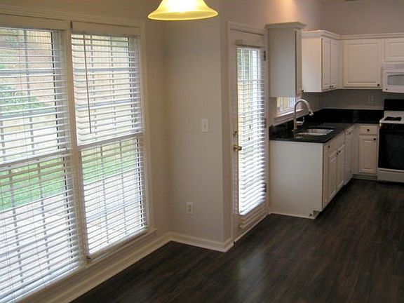 4th image of 2941 Winter Rose Ct