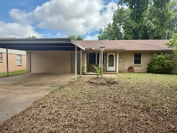604 Bayless Dr, Euless, TX 76040