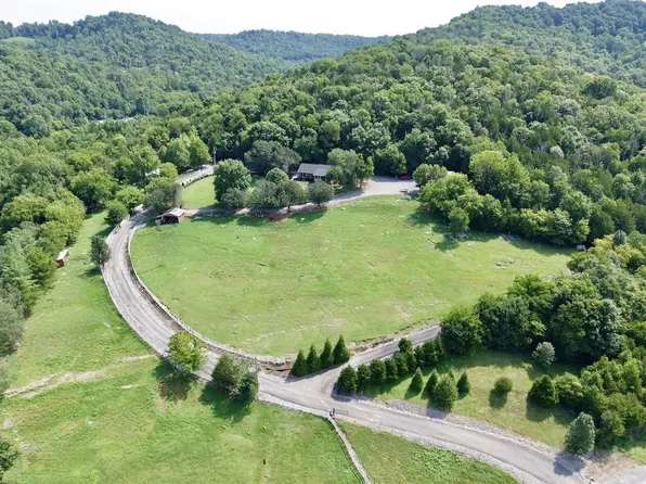 7474 Nashville Hwy, Dowelltown, TN 37059