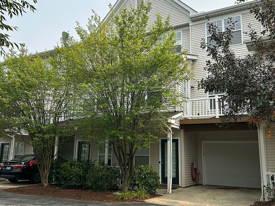 Chapman Grove 3-story Townhome