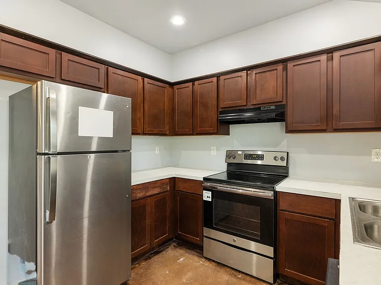 118 S L Ave — Photo 11