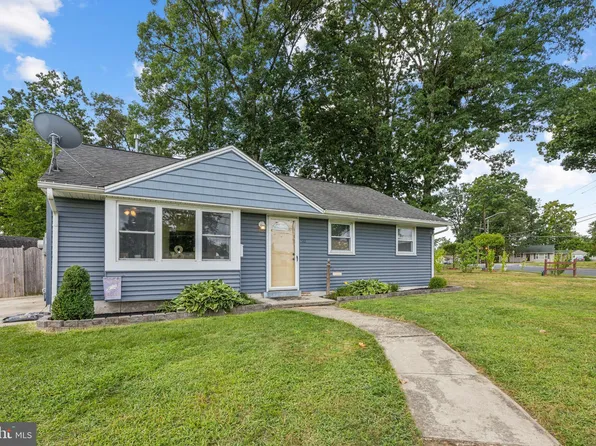 510 Camden Ave, Magnolia, NJ 08049