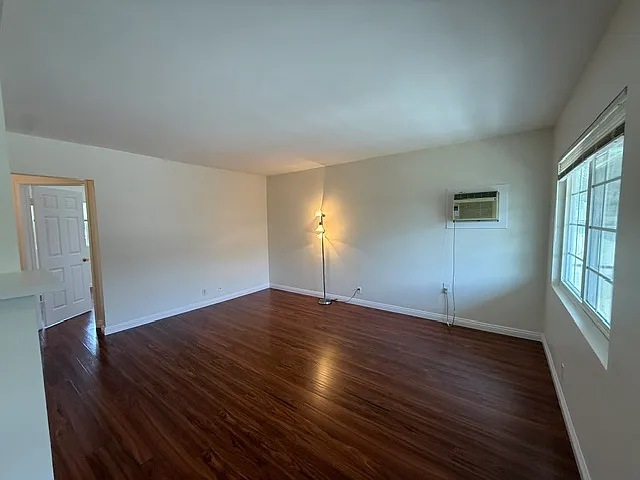 829 W Duarte Rd #D — Photo 8