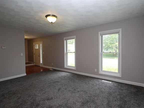 3rd image of 6415 N Tammarack Ln