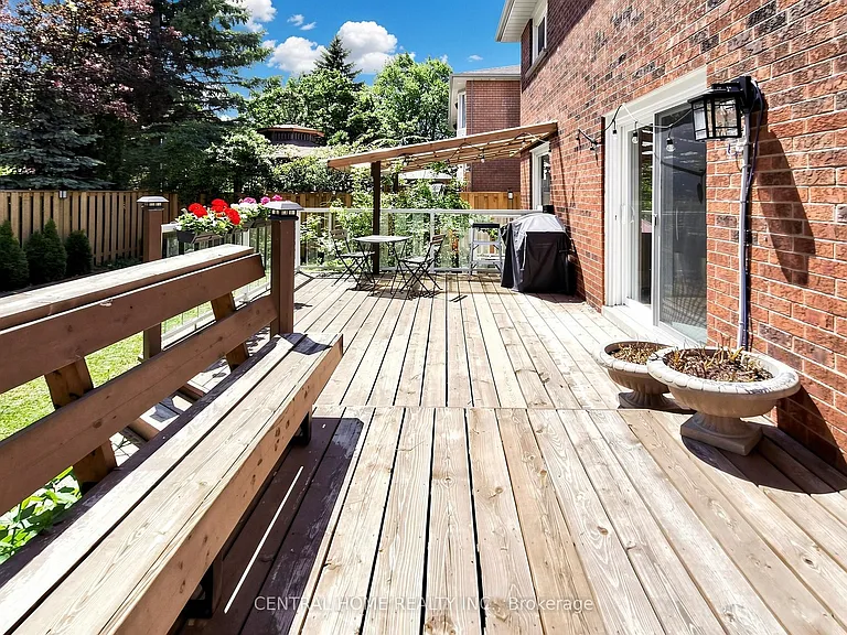 48 Ballard Cres — Photo 46