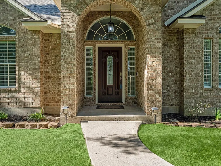 2333 Stableridge Dr — Photo 3