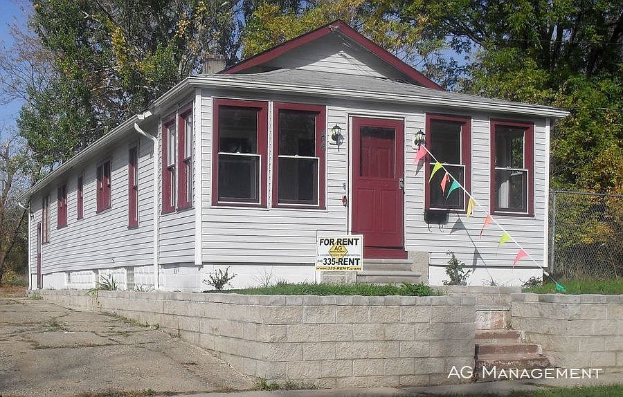 1st image of 44 Orton Ave