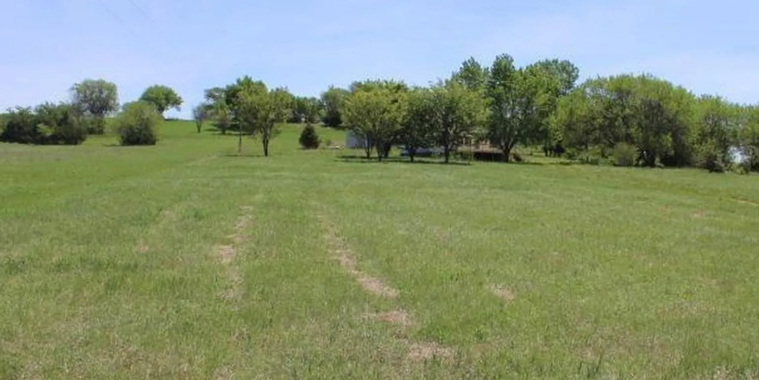 20464 S Old 75 Hwy — Photo 2