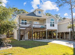 222 NE 64th St, Oak Island, NC 28465