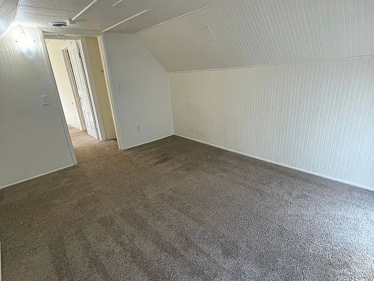 516 N Adams St — Photo 12