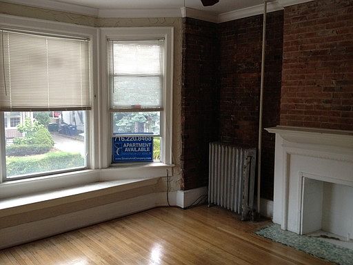 2nd image of 222 Lexington Ave APT 3