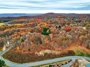 7 Ridgewood Club Rd, Prospect, CT 06712